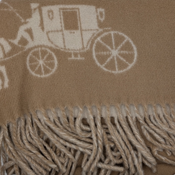 Horse and Carriage Oversized Wool Muffler in Camel & Chalk - Picture 3 of 8